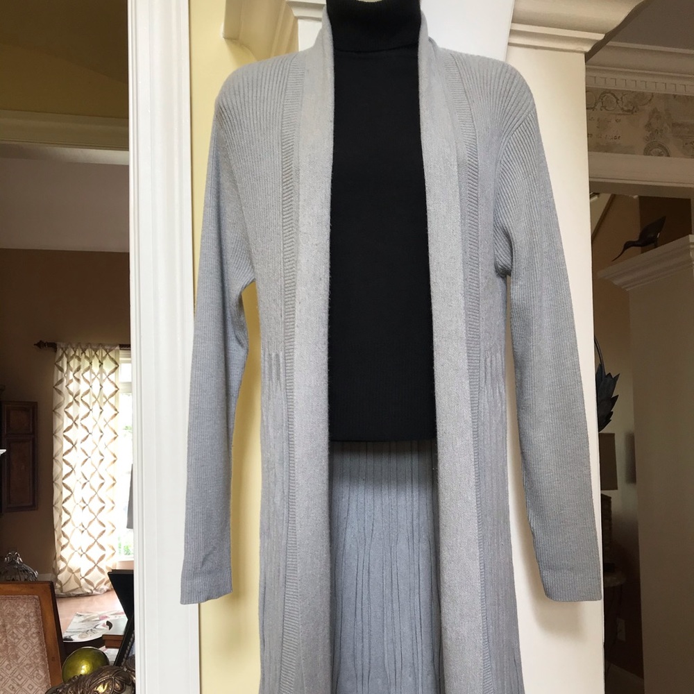 Avette gray long open front sweater jacket